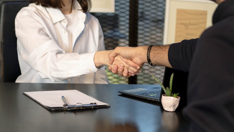 Hiring your first employees in China